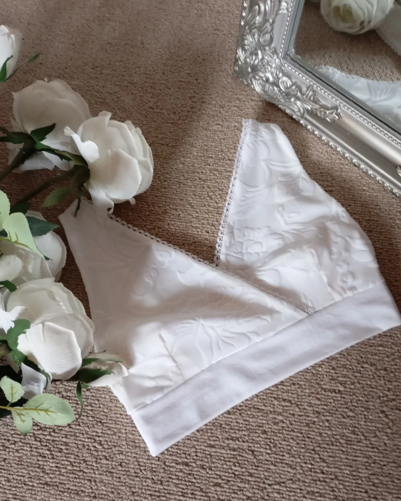 Podprsenka ZNOVUZRODENIE