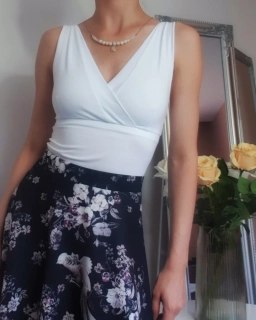 Tielkopodprsenka SIMONA biela